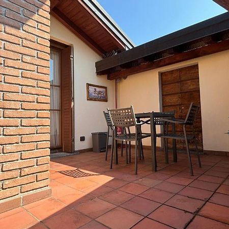 Bed and Breakfast Casa Ceruti Villa Guardia Exterior foto