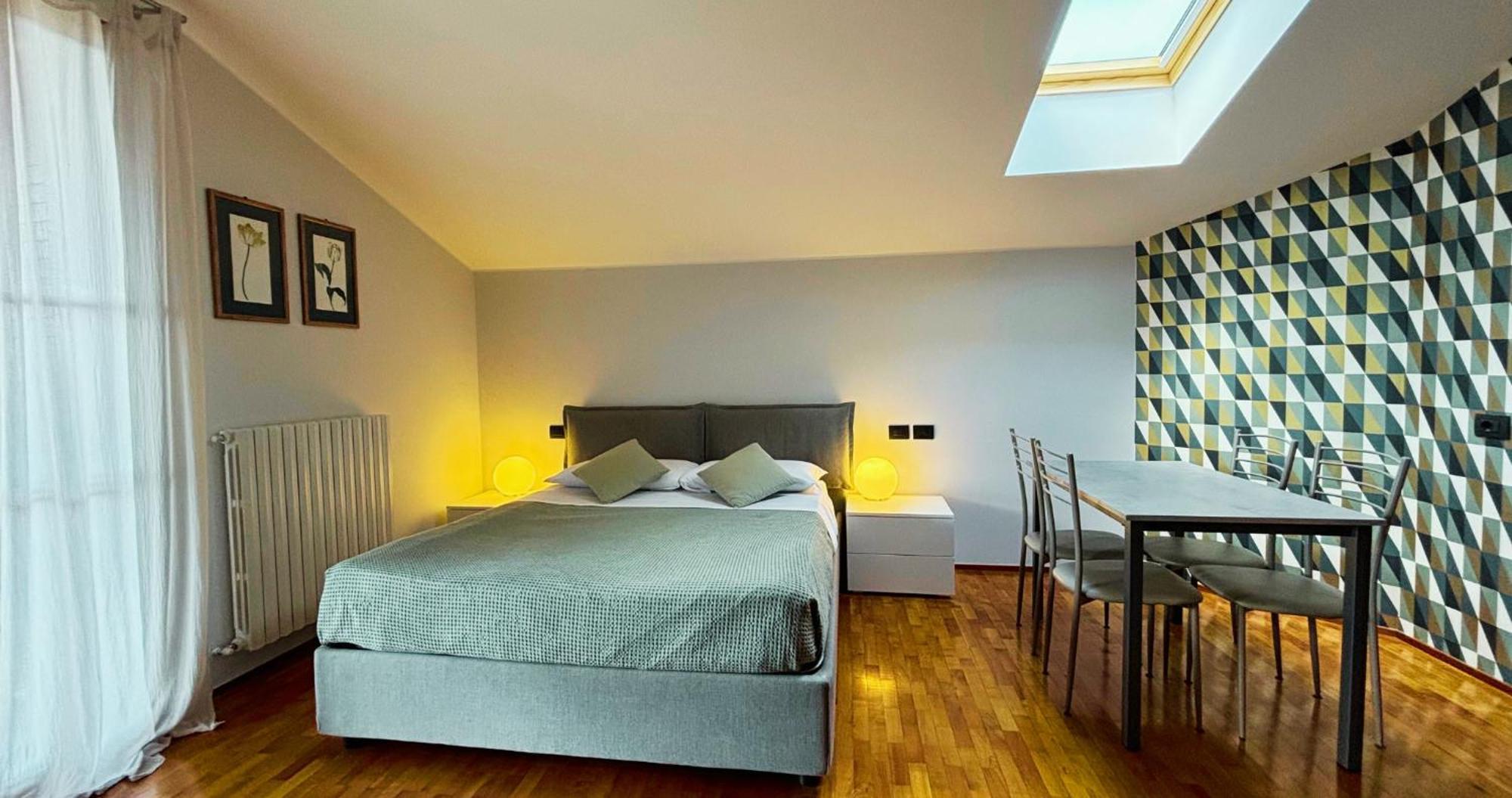 Bed and Breakfast Casa Ceruti Villa Guardia Exterior foto